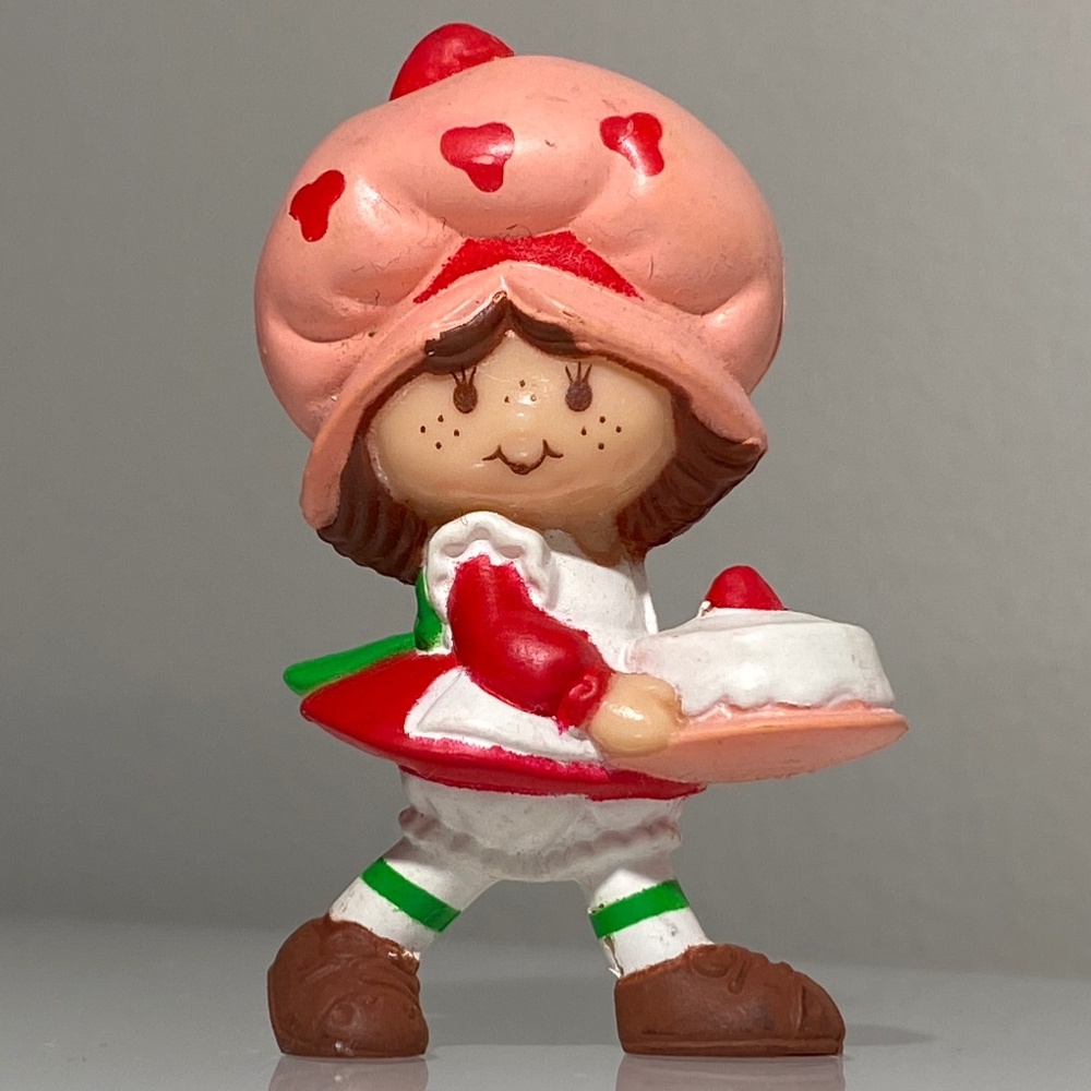 Vintage Strawberry Shortcake with Birthday Cake PVC Figurine, 1982